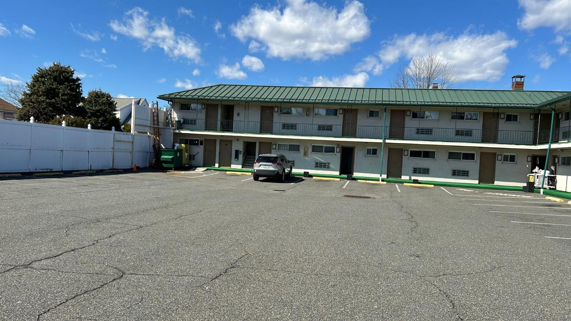 Winslow Motel ลินด์เฮิร์สท ภายนอก รูปภาพ