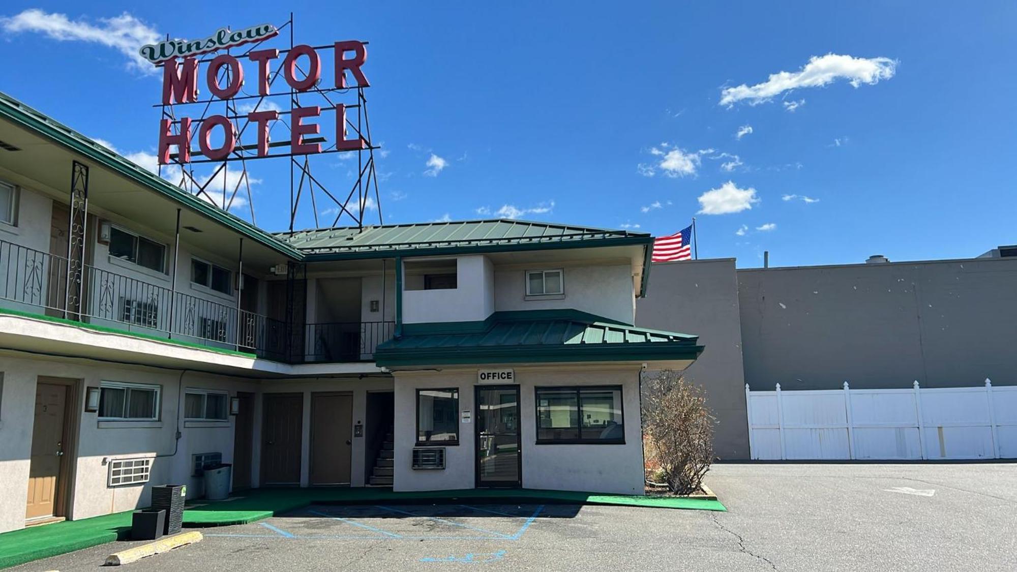 Winslow Motel ลินด์เฮิร์สท ภายนอก รูปภาพ